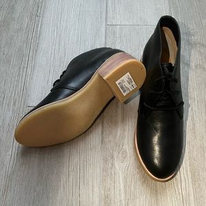 Clark’s Women’s Phenia Carnaby boot, black leather